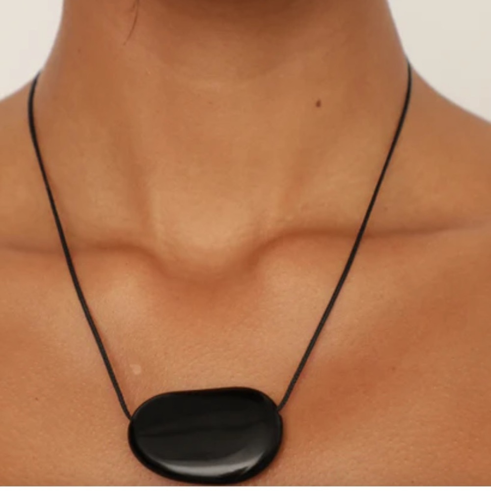 HEAVEN MAYHEM JULIA BLACK/BLACK NECKLACE